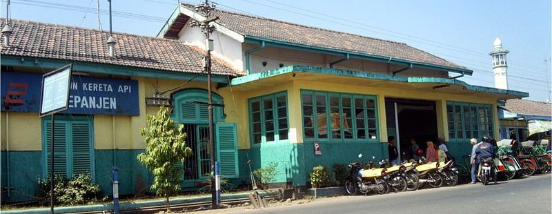 Stasiun kereta api kepanjen Malang